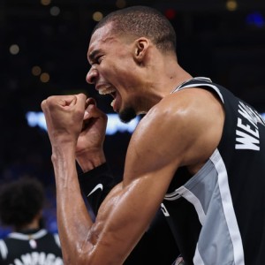 皇冠体育官网-ESPN专访文班：少林特训有点被夸大 波波维奇始终是我们的掌舵人|总决赛|格雷格-波波维奇|圣安东尼奥马刺队|NBA总决赛|文班亚马_新浪体育_新浪新闻