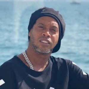 皇冠体育官网-罗纳尔迪尼奥想移居迈阿密 有犯罪纪录难申请绿卡